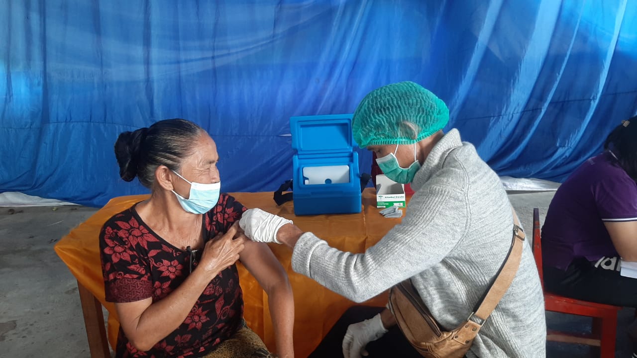 Kegiatan Vaksin Booster Ke-II Tahun 2023 Di Banjar Dinas Kutaundisan 